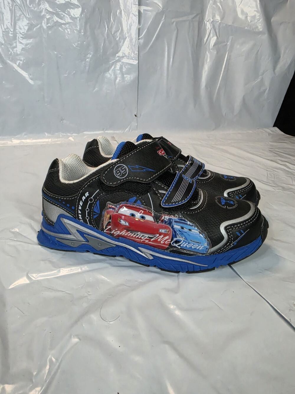 Disney Pixar Cars Lightning McQueen Kids Light-Up Sneakers Shoes Size US 13M